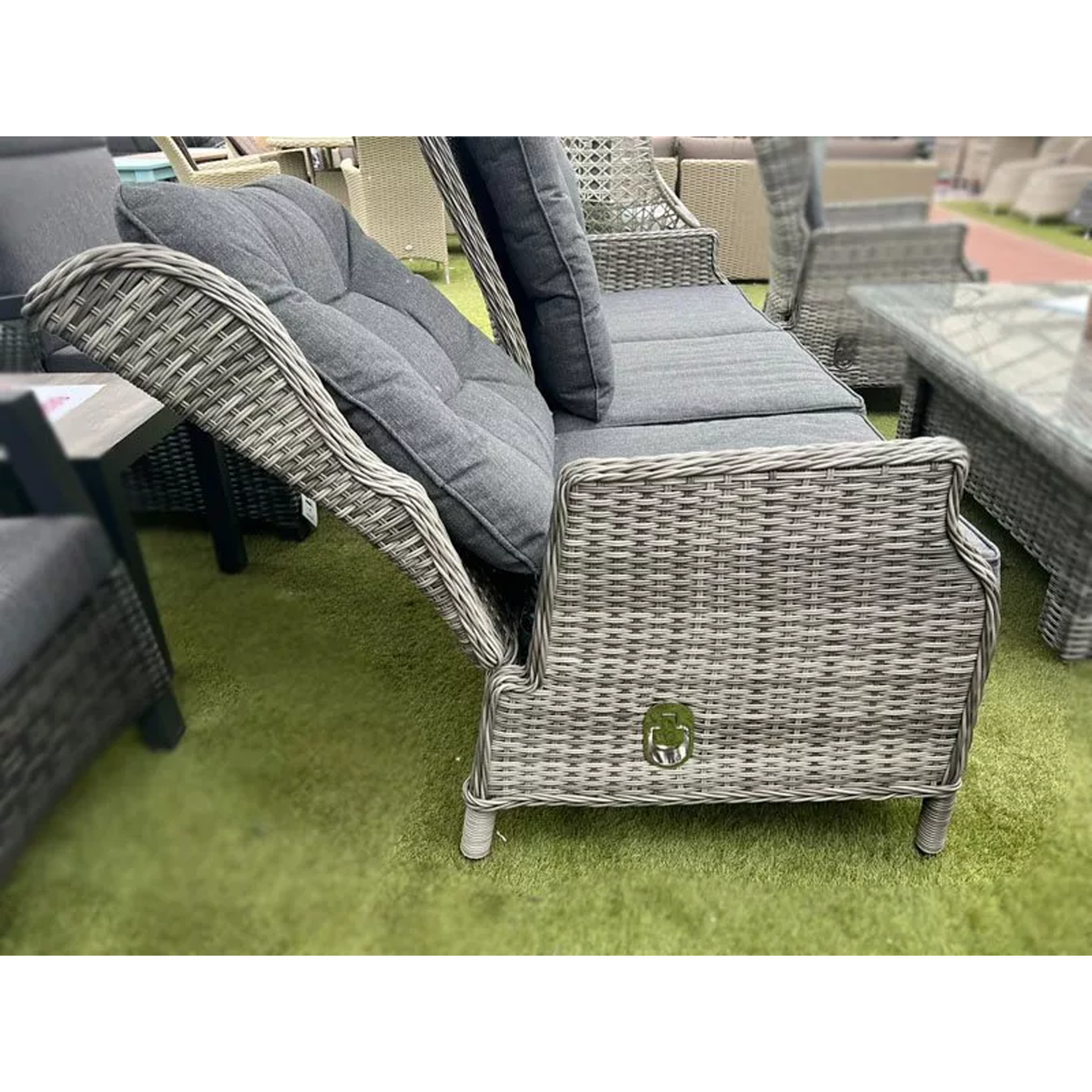 Sapcote Deluxe Reclining Lounge Set (Grey)