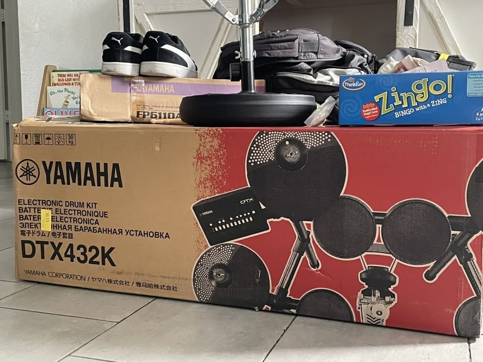 Yamaha Electronic Drum Set