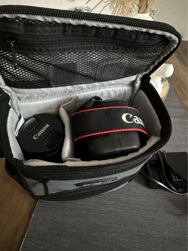 Canon EOS 200D Black + Accessories LIKE NEW