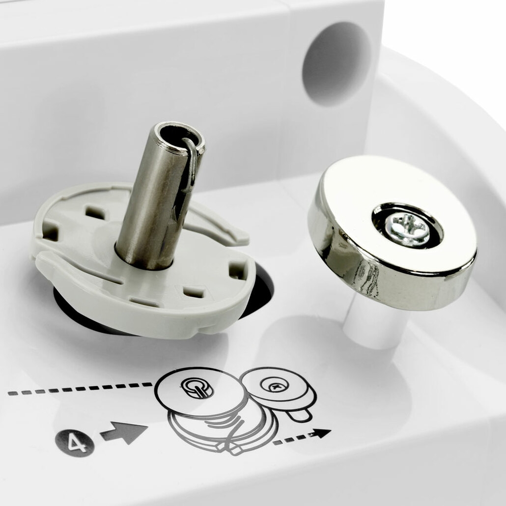 Bro Innov-&iacute;s Pacesetter PS500 Computerized Sewing Machine / Optional Distin Starter Sewing Package